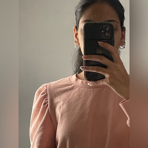 H&M Crewneck in Baby Pink - Picture 2 of 5